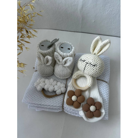 Подарунковий набір для новонародженого «Little Bunny»